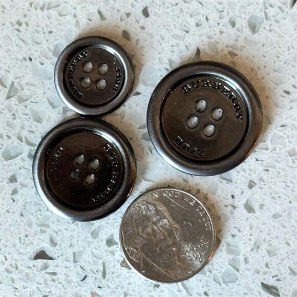 Burberry Gunmetal Gray Metal Replacement Buttons Set of 3 Round 4 Hole Flat - Picture 1 of 7